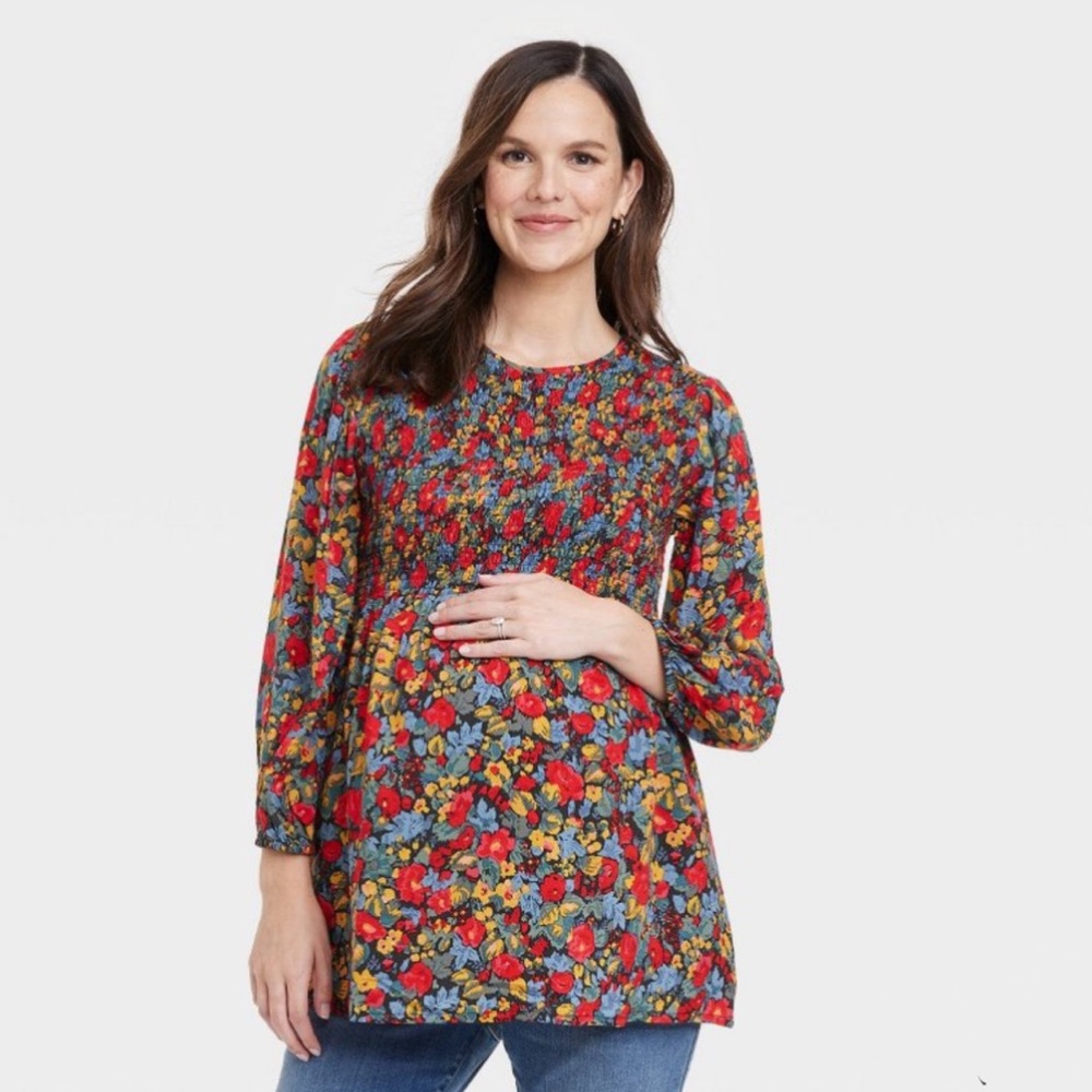 Long Sleeve Smocked Maternity Top. Size M. Isabel Maternity by Ingrid & Isabel
